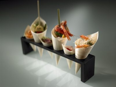 PORTA CONI IN BAMBOO NERO LEON CM. 33X6X8 PZ.2